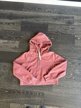 Lululemon Cropped Dusty Rose Hoodie with Half-Zip size Xs
